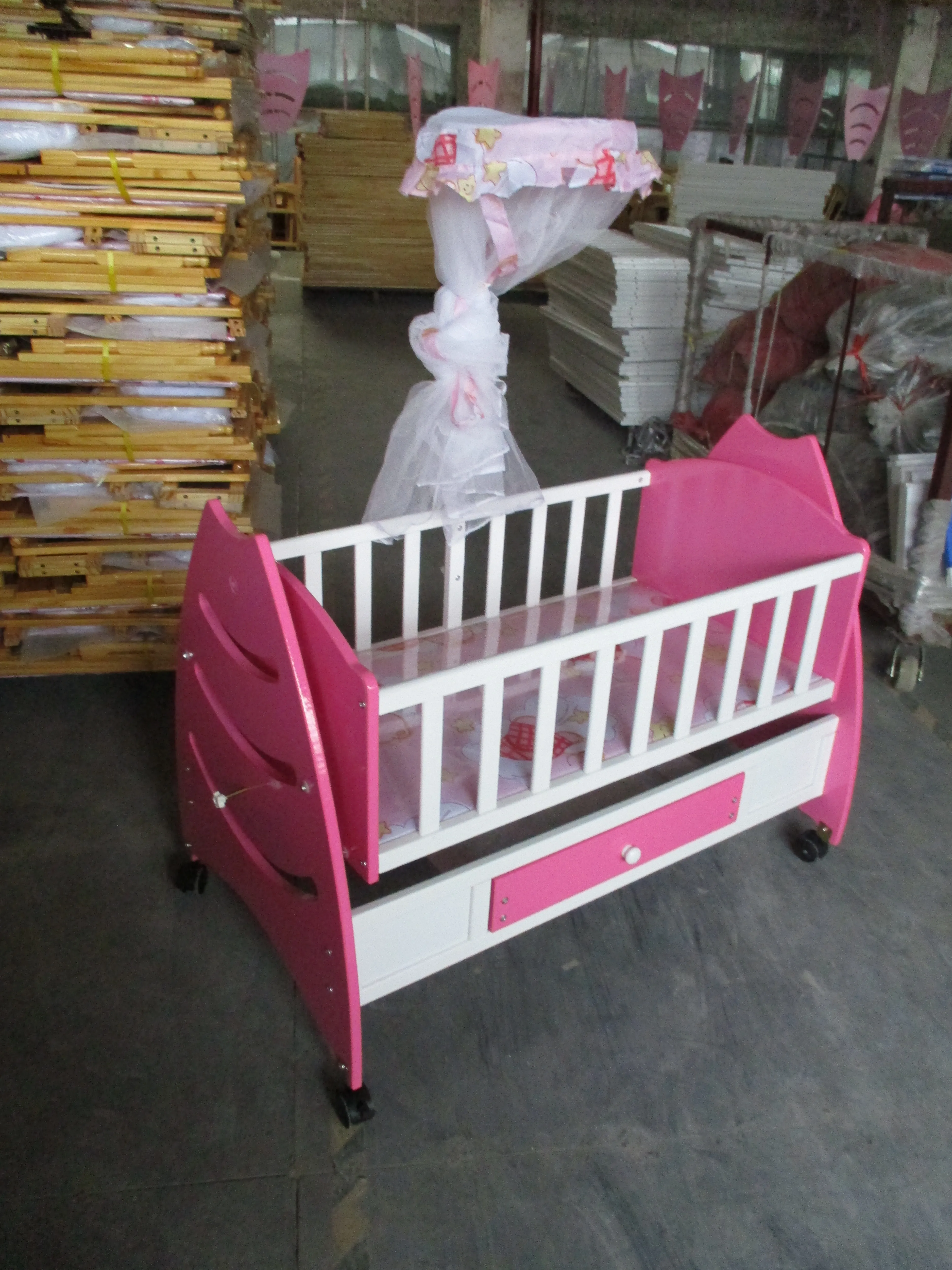 OEM  MDF Multi Functional Baby Cot Bed Baby Crib with Removable Drawers With Mosquito net  and Wheels Animal Design