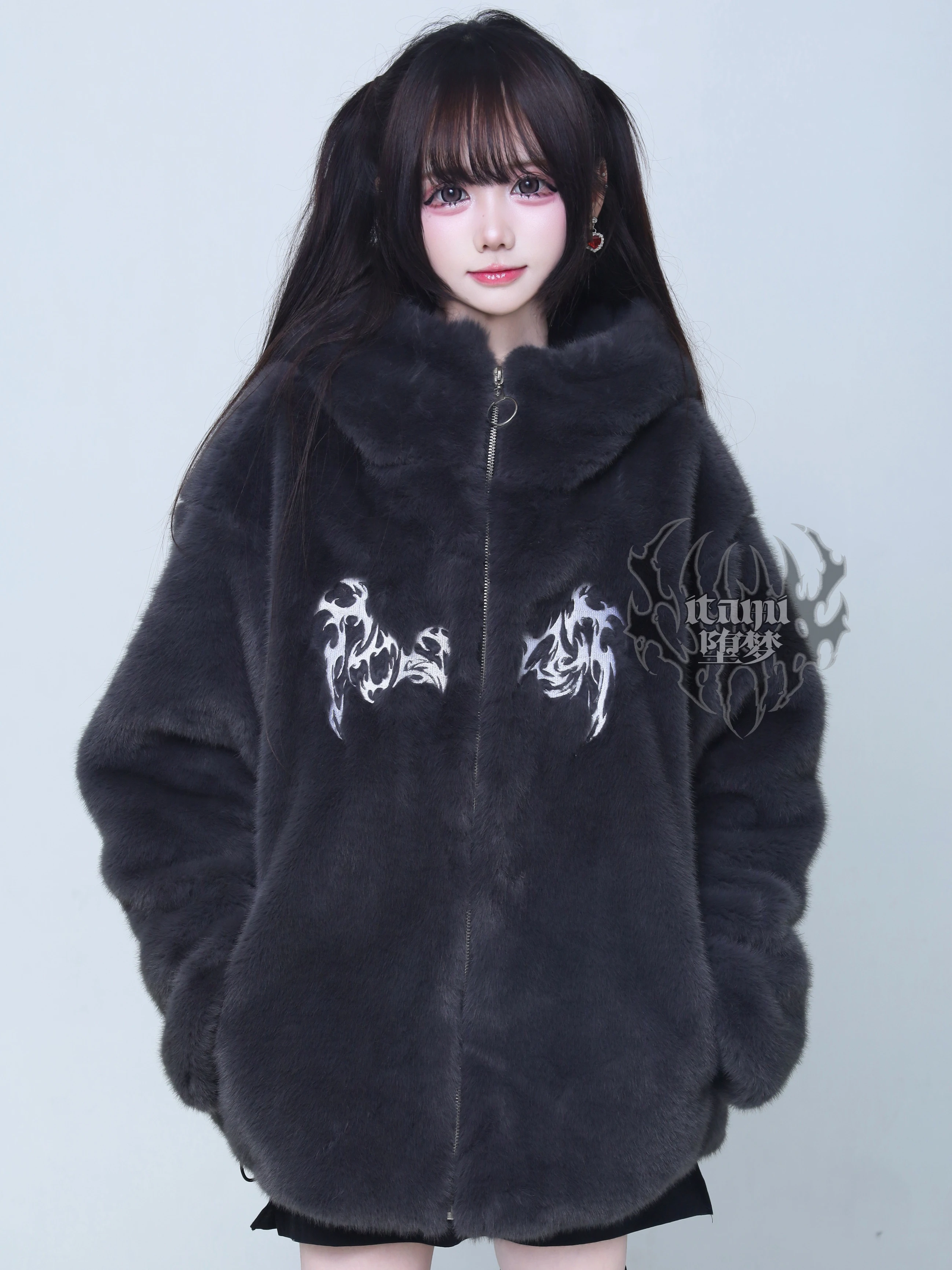 Original Subculture Punk Sweet Cool Fashion Faux Fur Jacket Winter Girl's Cute Print Oversize Plush Coat Warm Thickened Jacket