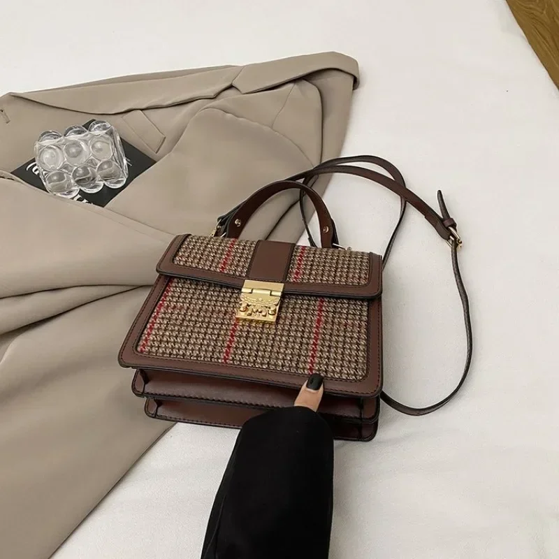 

High-end Minimalist Diaper Bag For Men Women Stylish Casual Simple Vintage Fashionable Solid Color Letter Backpack Commuter