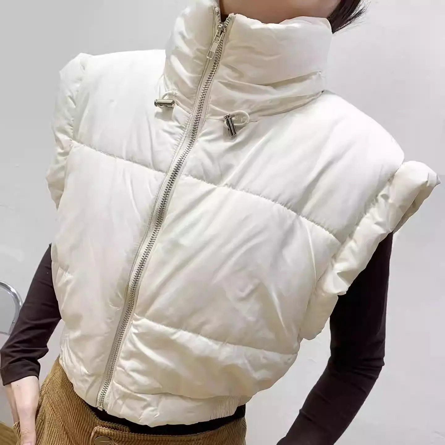 

2025 Winter Comfortable and Warm Casual High Collar Cotton Jacket Horse Clip Short Jacket for Women