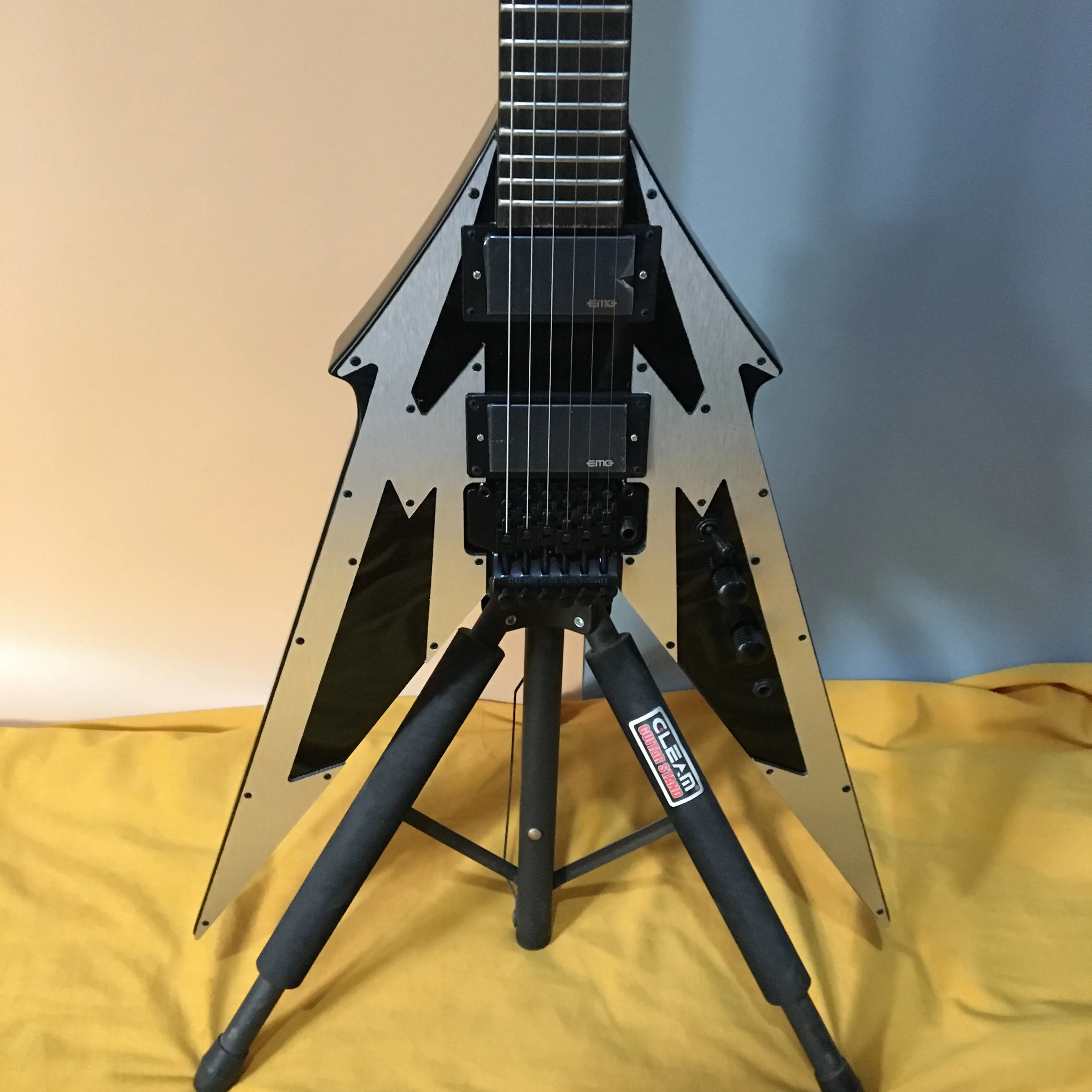 Pumpkin factory Custom V Electric Guitar Gray Color 6strings Good Hardware Free Ship