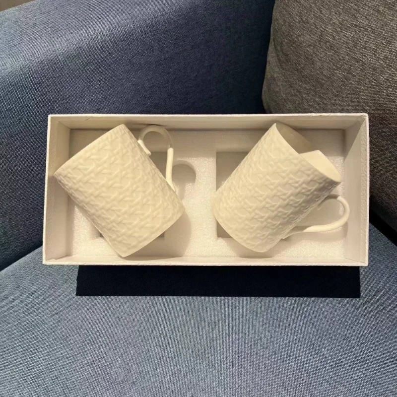 

European High-end 2Pcs White Gift Box DI Rhombus Bone China Milk Cup Creative Fashion Mug Coffee Cup