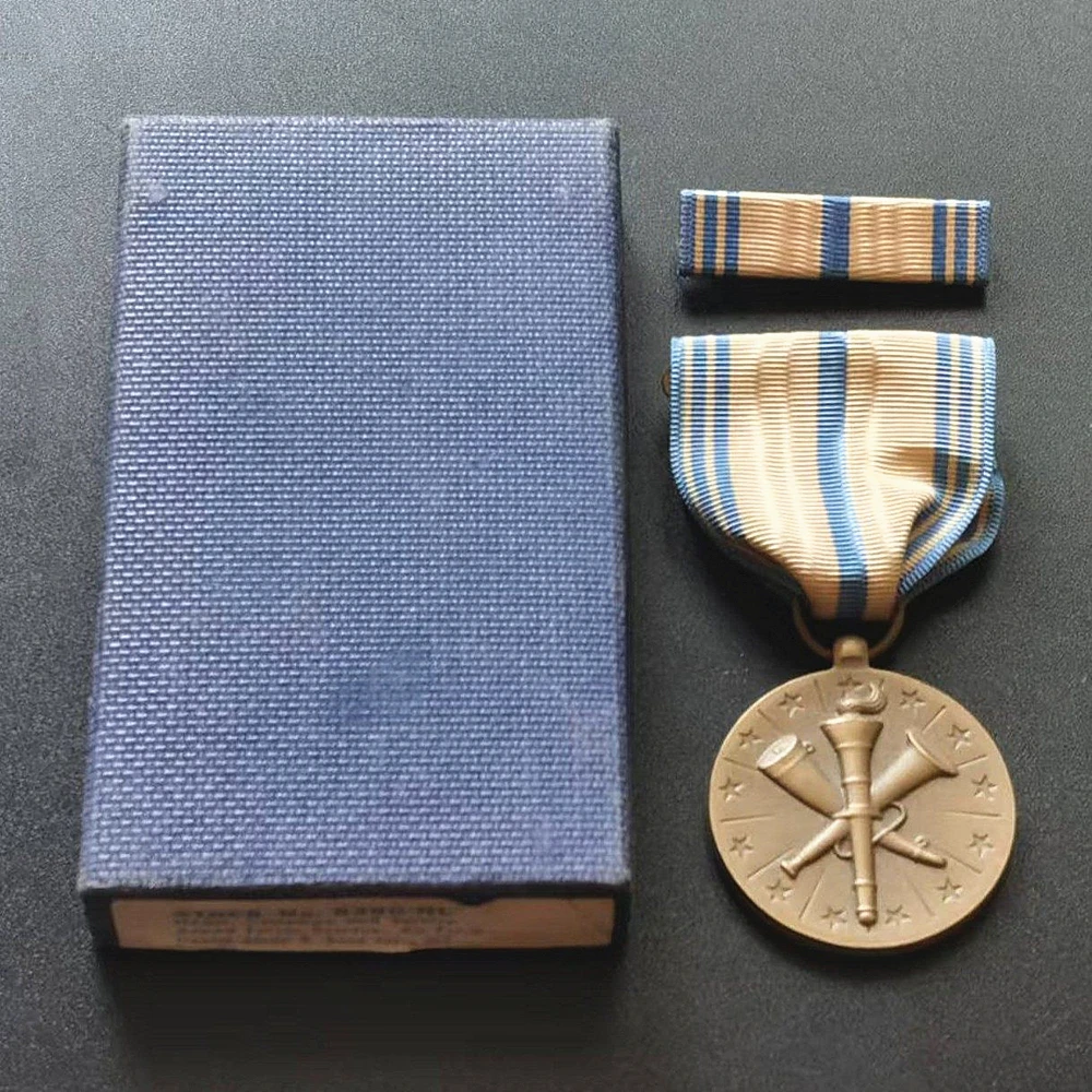 1970s United States Air Force Reserve Medal with Original Box Collectibles