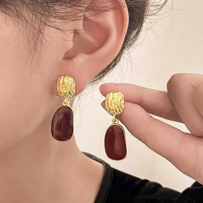 925 Silver Needle Korean Fashion Wine Red Drop Earrings For Women Jewelry 2026 Trending New Vintage Women's Irregular Earrings