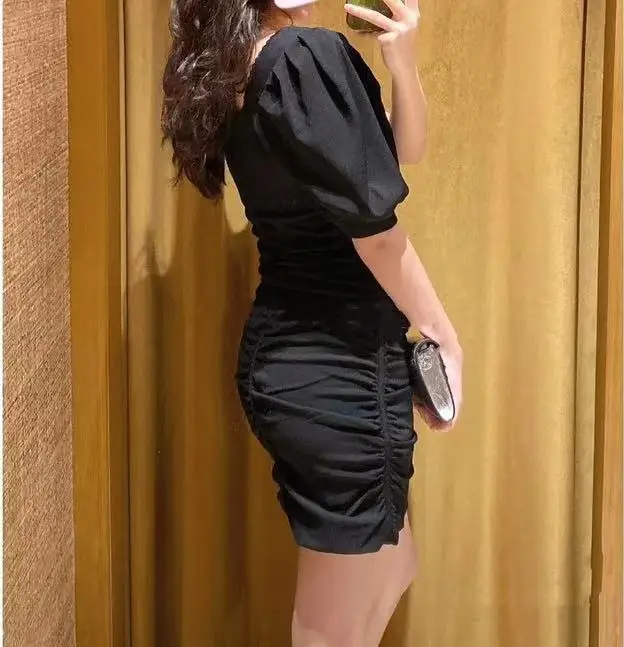 

Women's black round neck half-sleeved dress slim pleated mini dress female