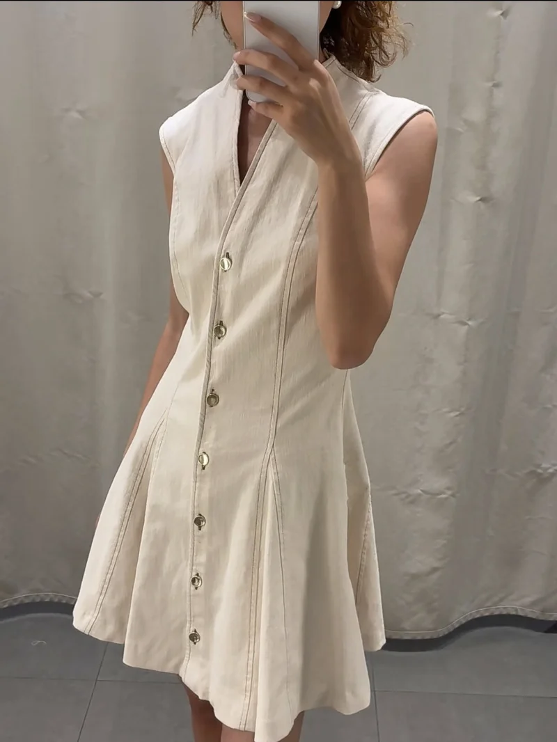 فستان ETJ 2025 صيفي نسائي قصير غير رسمي بسيط ومتعدد الاستخدامات بدون أكمام من القماش المطاطي فستان من قماش الدنيم للتنحيف