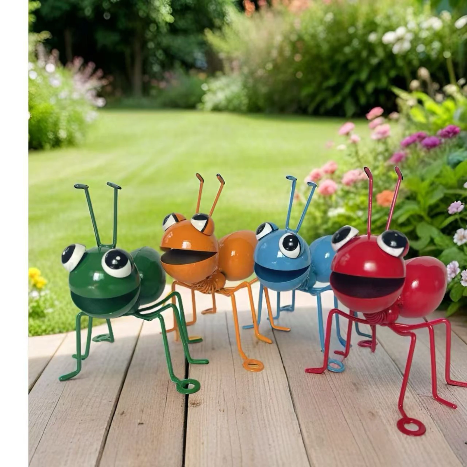 

Creative Iron Ant Wall Sculpture Rustic Pastoral Animal Decor for Indoor/Outdoor Spaces, Hand-Painted 3D Metal Ant Art