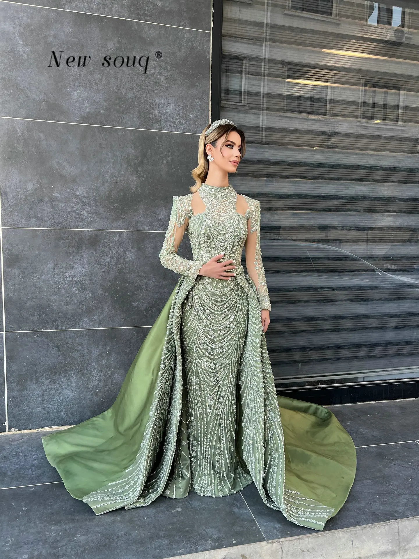 

Two Pieces Sage Green Evening Dresses Customized Arabic Muslim Long Sleeved Wedding Events Party Gowns with Detachable Train