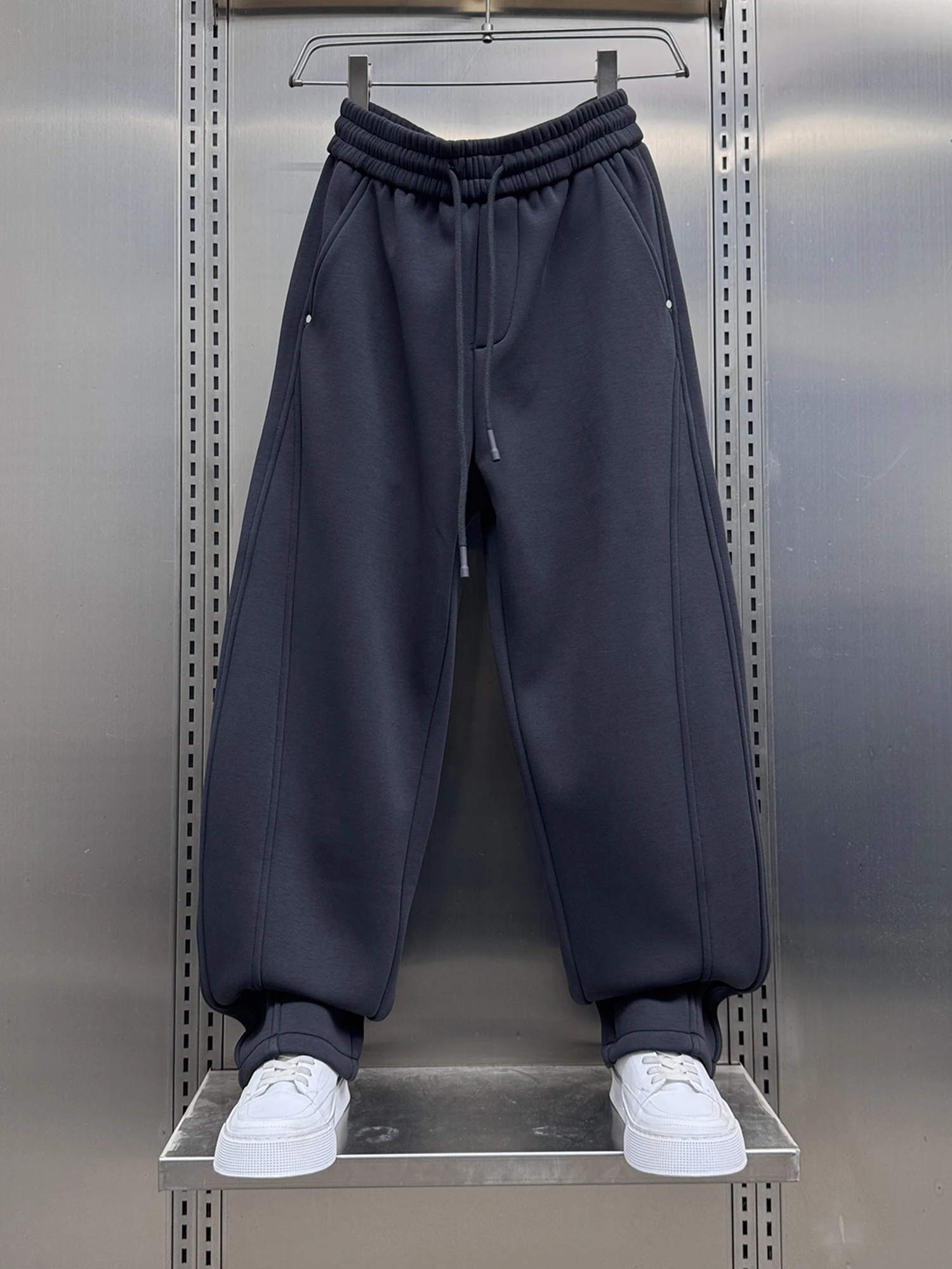 

Модные брендовые мужские повседневные брюки свободного кроя с флисовой подкладкой, прямые брюки с эластичной резинкой на талии, универсальные спортивные спортивные штаны