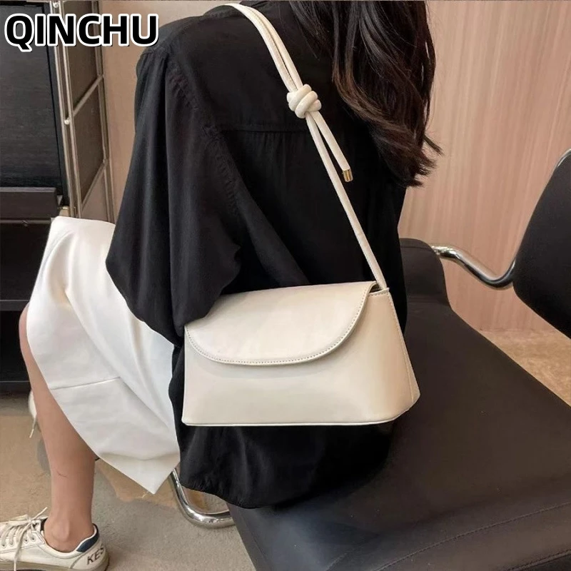 

Сумка-мессенджер QINCHU 2026: Маленькая однотонная сумка через плечо, модная и универсальная