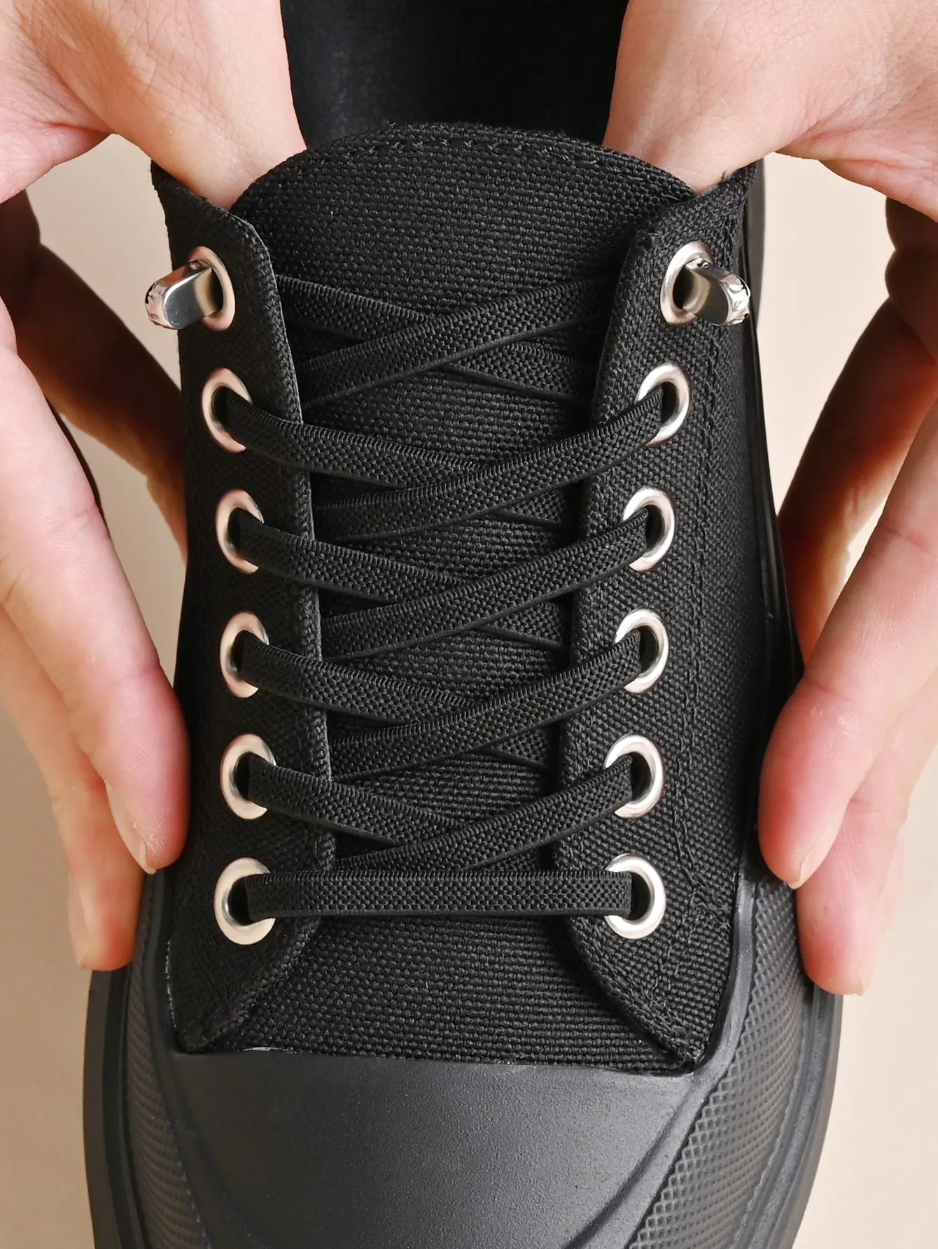 1 Paar elastische Schnürsenkel-Set mit 2-teiligen elastischen Schnürsenkeln und 4 Metallschnallen ohne Krawatte für Sport- und Freizeitschuhe – Detail 2