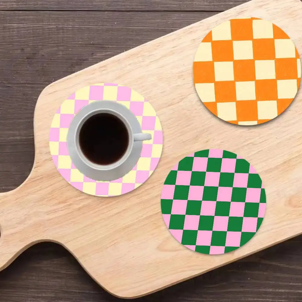 Checkered pattern Wooden Coaster  Suitable For Restaurants And Coffee Shops Easy To Wash And Clean