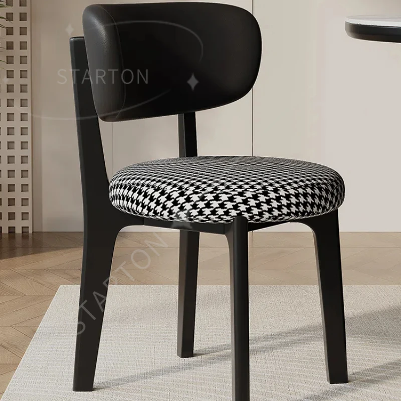 Hotel Chairs Plastic Dining Computer Chair Foldable Patio Desk Mid-century Wooden Cafe Bar Stool Nordic Acrylic Room Furniture