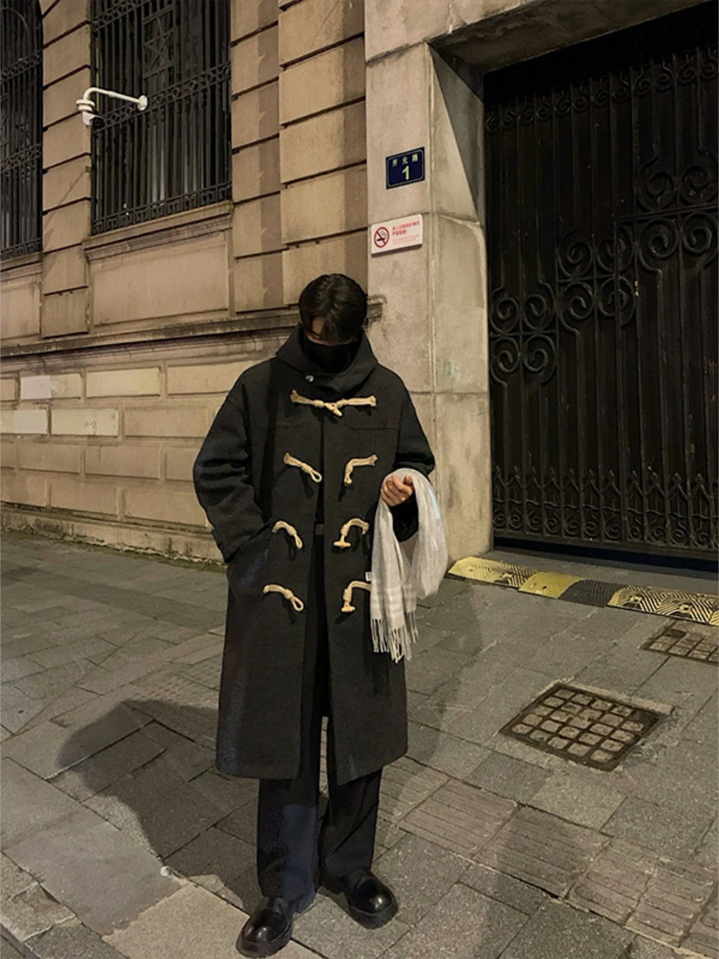 

Модное мужское длинное пальто до колен с капюшоном, осенне-зимнее шерстяное пальто на пуговицах, теплое, стильное, повседневное