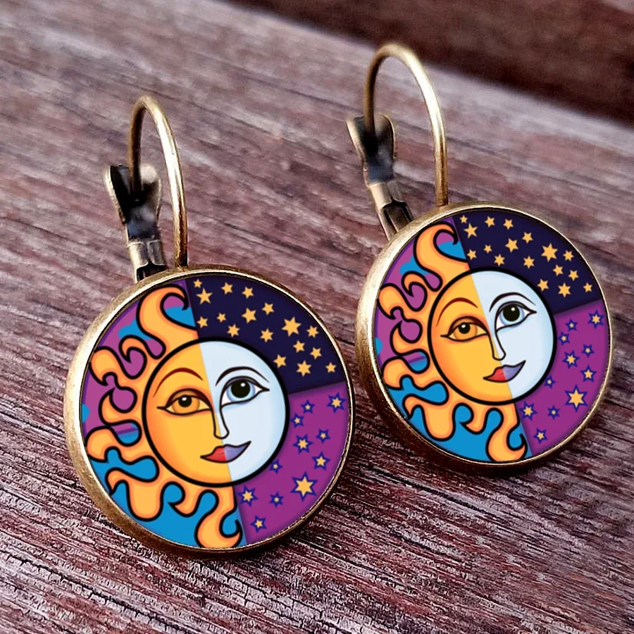 New Arrival Fashion Sun Moon Face Earrings Sun God Moon God Glass Cabochon Women\'s Earrings Jewelry Punk Art Earrings Gift