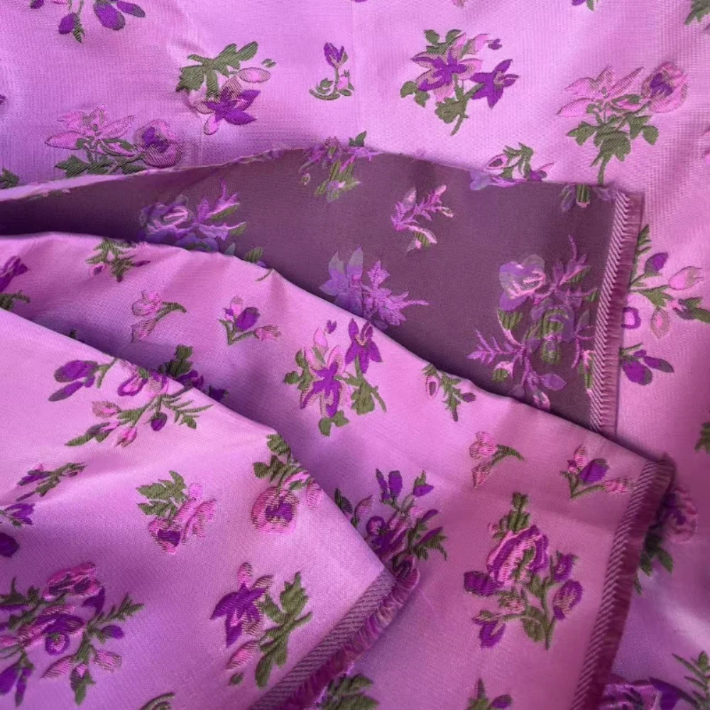 

Жаккардовая ткань Рубашка Куртка Модная дизайнерская одежда Розовая ткань Одежда своими руками Шитье на метр Полиэстер Материал