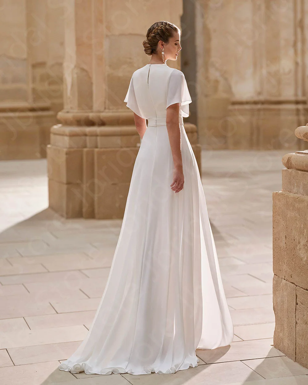 تخصيص فريد جديد Pantsuit فساتين الزفاف قصيرة الأكمام بذلة أثواب الزفاف الخامس الرقبة فساتين العروس مزيج ثوب الزفاف