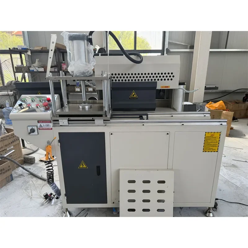 Medium-sized CNC Milling Machine Metal Processing Equipment Mold Making Numerical Control Milling Center