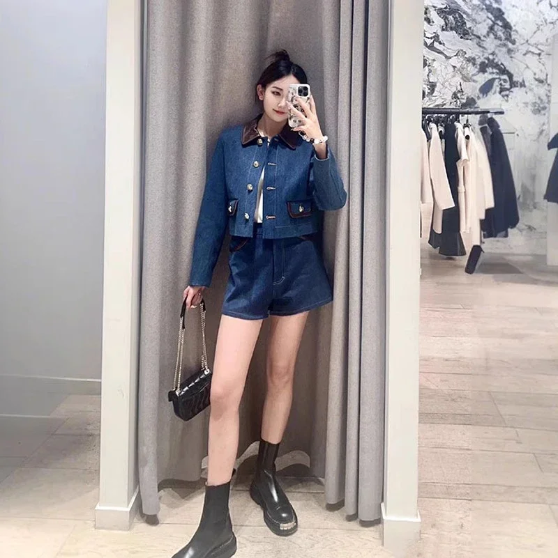 

2 piece sets Cowboy suit with Western style leather patchwork loose jacket shorts French niche 24 early autumn fashionable women