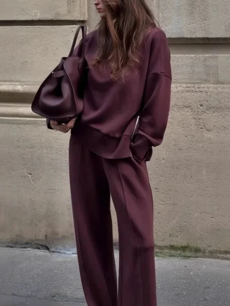 Conjunto de dos piezas para mujer, ideal para primavera y otoño: camiseta informal de manga larga con cuello alto y pantalones anchos de corte holgado.