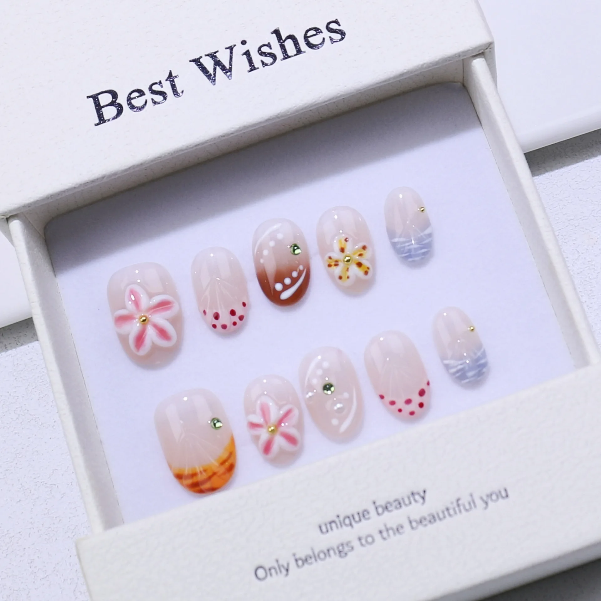 

10pcs Handcrafted Almond-Shaped White French Press-On Nails with 3D Floral Design - Glossy Finish Short Length for Women/Girls