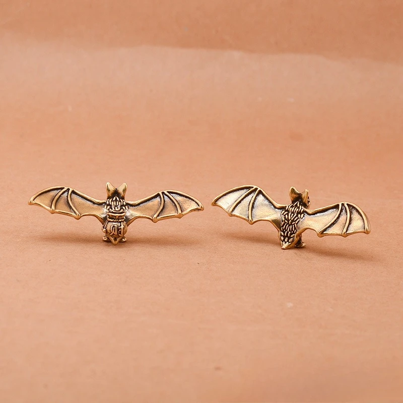 1 Pcs Antique Bronze Bat Statue Small Ornaments Solid Copper Mountain Bat Miniature Figures Brass Sculpture Crafts Decor