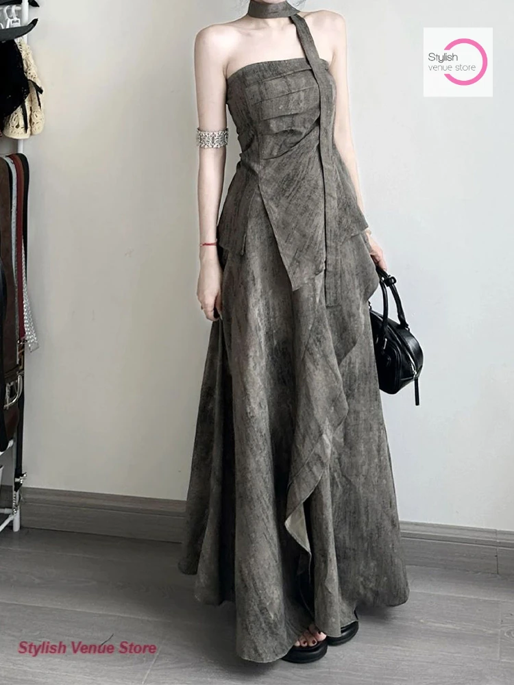 

French fold wear gray neck tube top suit two-piece skirt women spring and summer new fashion temperament to wear casual dress.