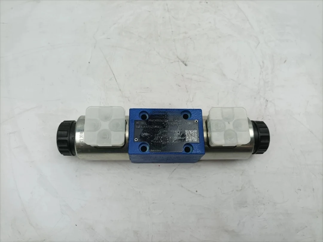4-way (4/3) Directional Control Hydraulic Direct-acting Double Solenoid Valve R900561288 4WE6J6X/EG24N9K4 in Stock