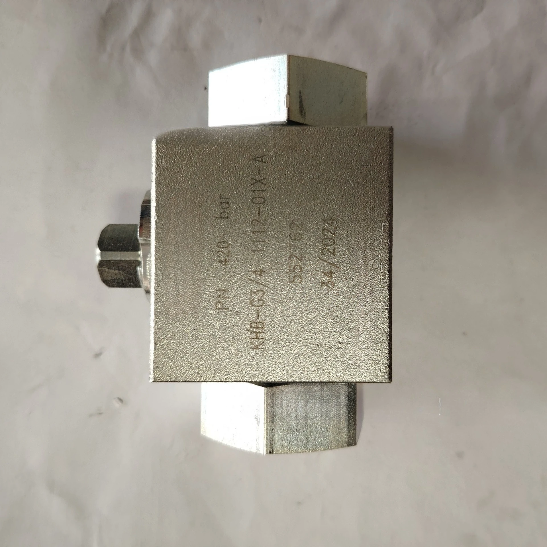 

Шаровой кран KHB-08LR-1112-04X-A-SW09 Оригинал, Аксессуары, Практичный