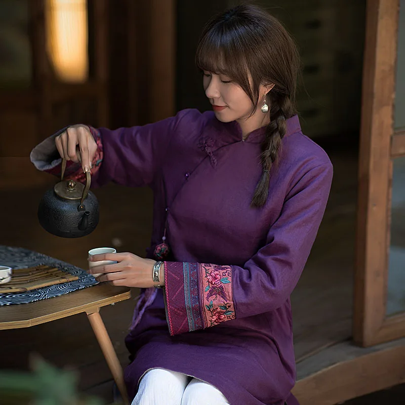 Abrigo acolchado de algodón para mujer, de Color sólido ropa de lino, borlas bordadas chinas, vestido de té medio largo cosido, otoño e invierno, 2024