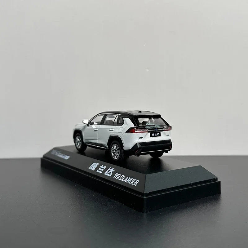 Diecast 1:43 Scale WILDLANDER Alloy Car Model Collection Souvenir Display Ornaments Vehicle Toy