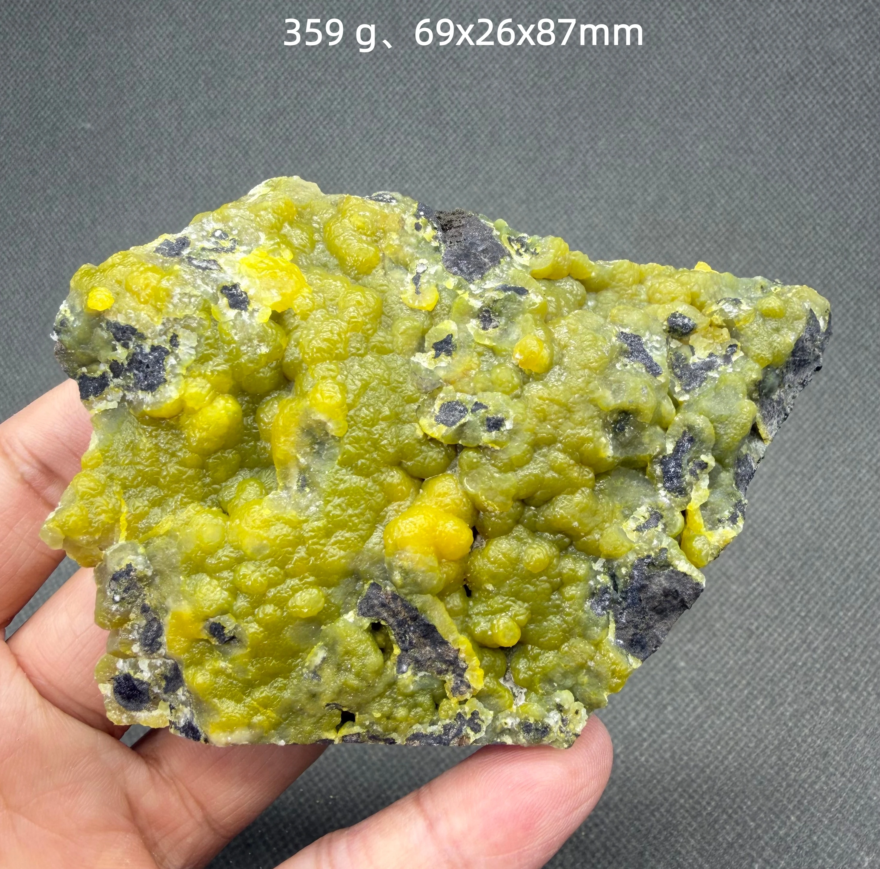 grand-specimens-mineraux-de-smithsonite-jaune-naturelle-cristaux-et-pierres-de-quartz-de-guerison-pierres-precieuses