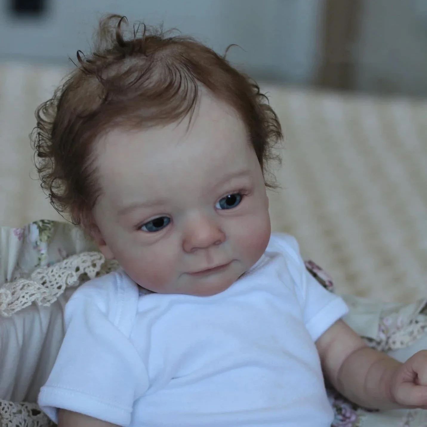 19인치 이미 도색된 완성된 다시 태어난 아기 인형 펠리시아 그림과 동일 실물 같은 소프트 터치 3D 피부 손 뿌리 머리카락 표시