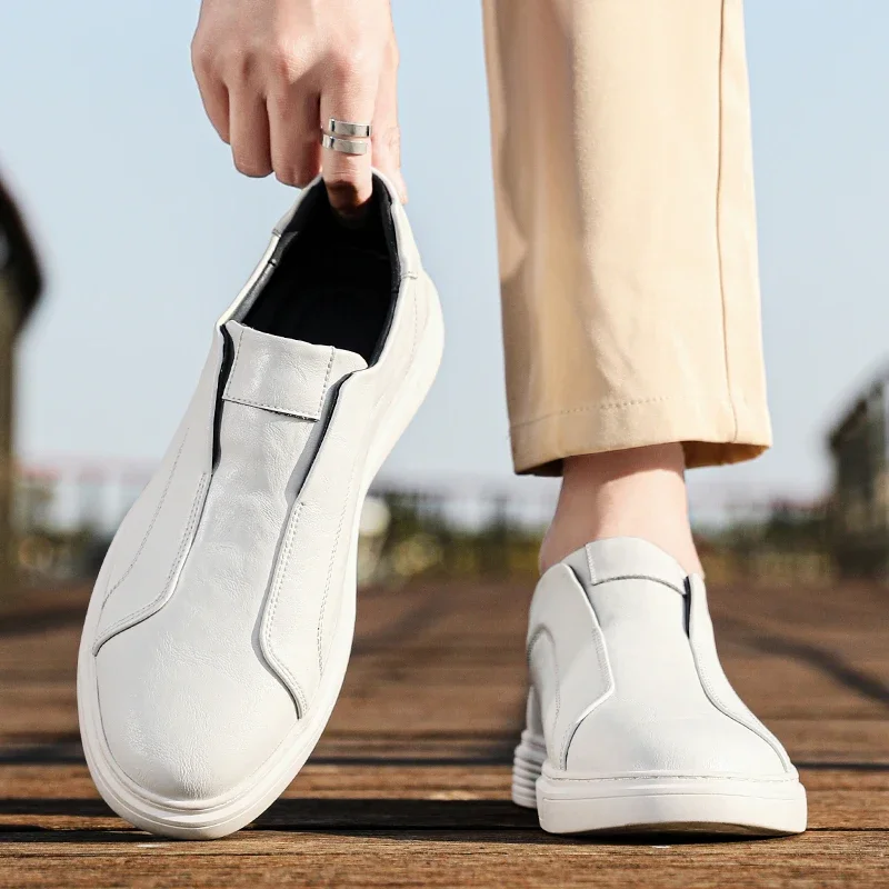 Spring New Fashion Oxford Shoes High Quality Leather Mens Sneakers New All-match Male Walking Shoes Outdoor Men Non-Slip Flats