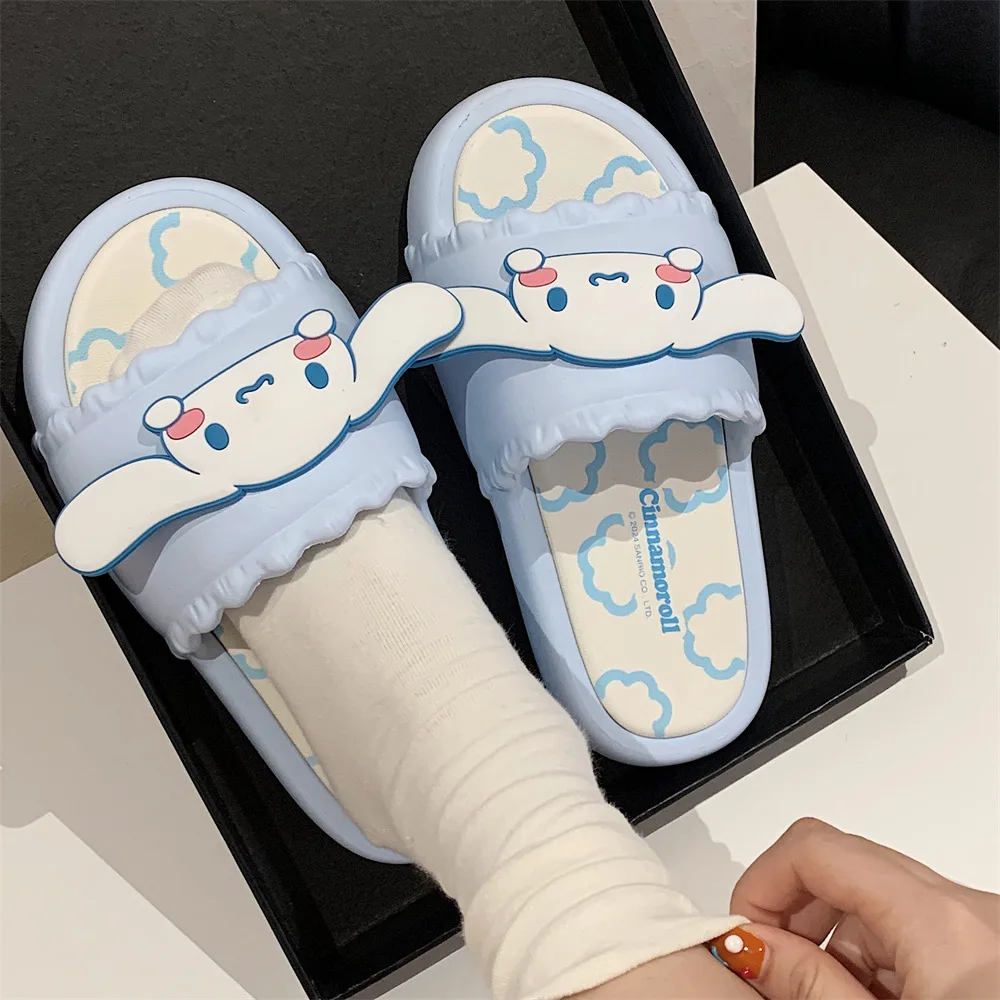Hellokitty Cinnamoroll Pochacco-Pantoufles à semelle souple pour femmes, pantoufles décontractées, toboggans pour couples, une ligne de traînée, anime mignon, Sanurgente, été, nouveau