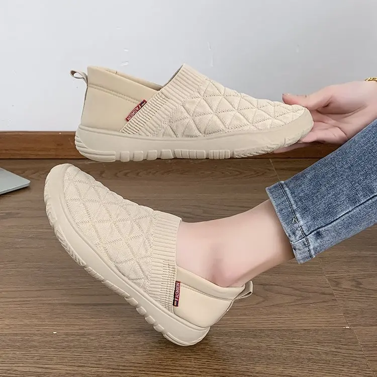 Spring and Autumn Fashion New Lightweight and Comfortable Women's Single Shoes with Soft Surface One Step Stepping Women's Shoes