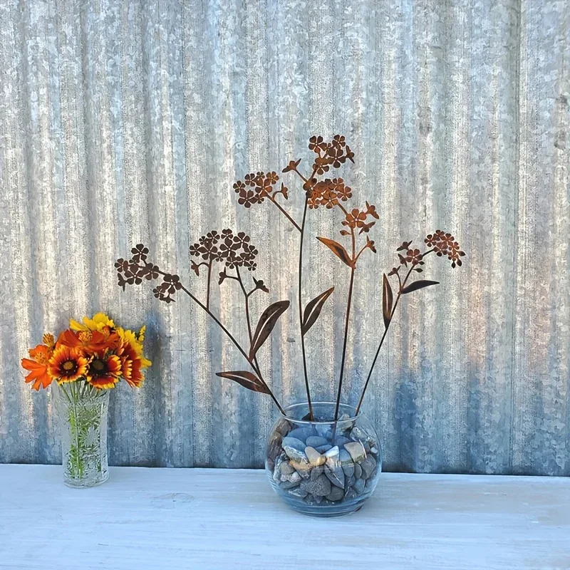 

4pcs Classic Metal Flower Bouquet Garden Decoration, Rust, Wildflowers, with Wooden Stakes, for Courtyard, Balcony, Flower Pot