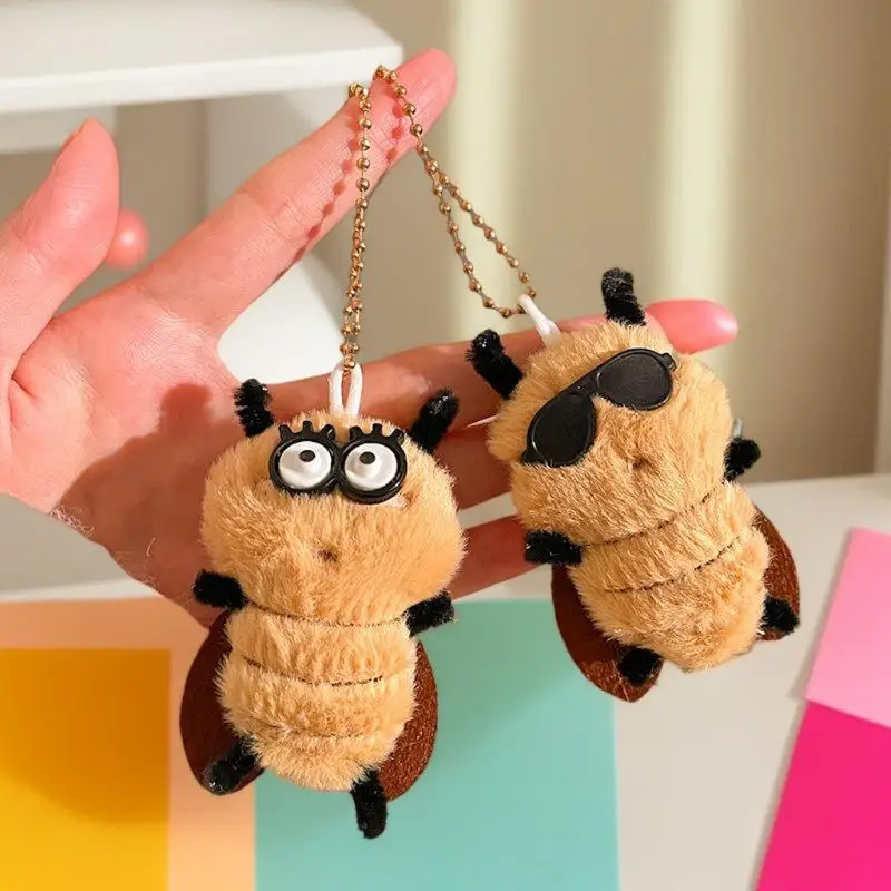 **1PC Cartoon Plush Cute Funny Cockroach Shape Doll Pendant Student Bag Decoration Student Fun Gift Accessories