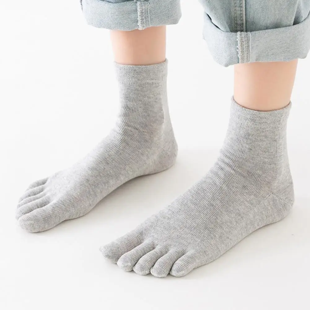 

Chic Mid Tube Socks Sweat Absorption Quick Dry Firm Stitching Winter Socks Anti-shrink Five-finger Socks for Daily Wear