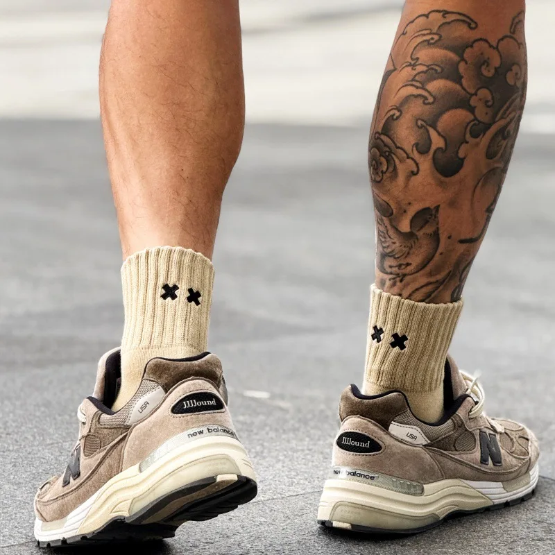 

Весенне-осенние новые мужские носки, корейские INS Trend, уличная одежда с вышивкой XX, спортивные носки до середины икры для скейтборда, стильные хлопковые носки