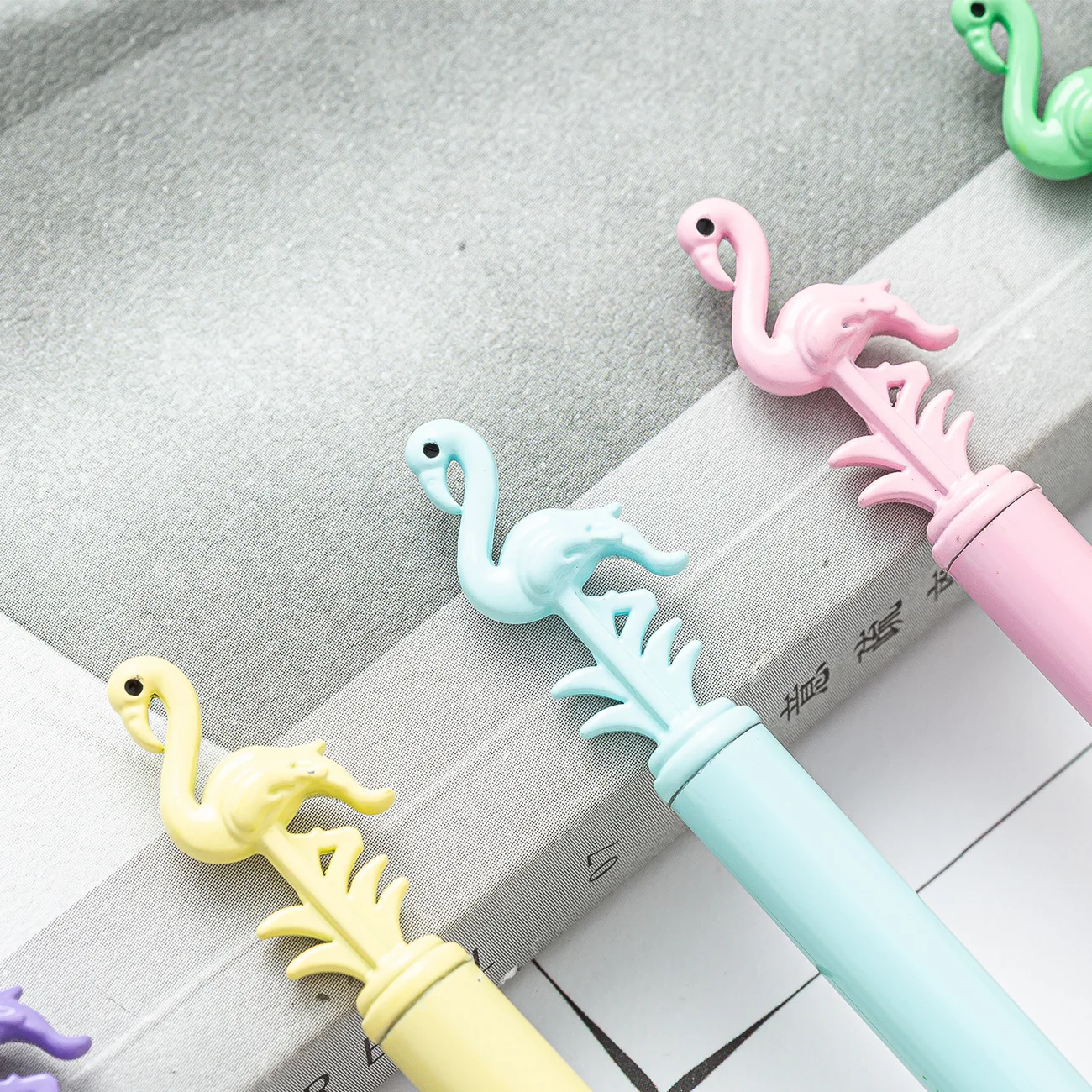 16PCS New Product Recommendation Creative Cartoon Styling Pen Flamingo Pen