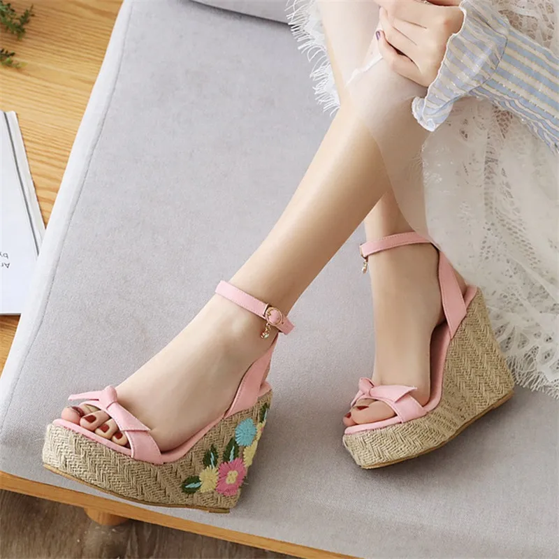 Wedge Sandals For Women Summer Shoes Embroidery Fashion Wedge Gladiator Flip Flops Casual Party Shoes Female Large Size 45 47