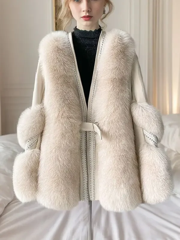 New Faux Fur-like Womens Coat And Faux Fur-like Coat Are Very Short In The Winter