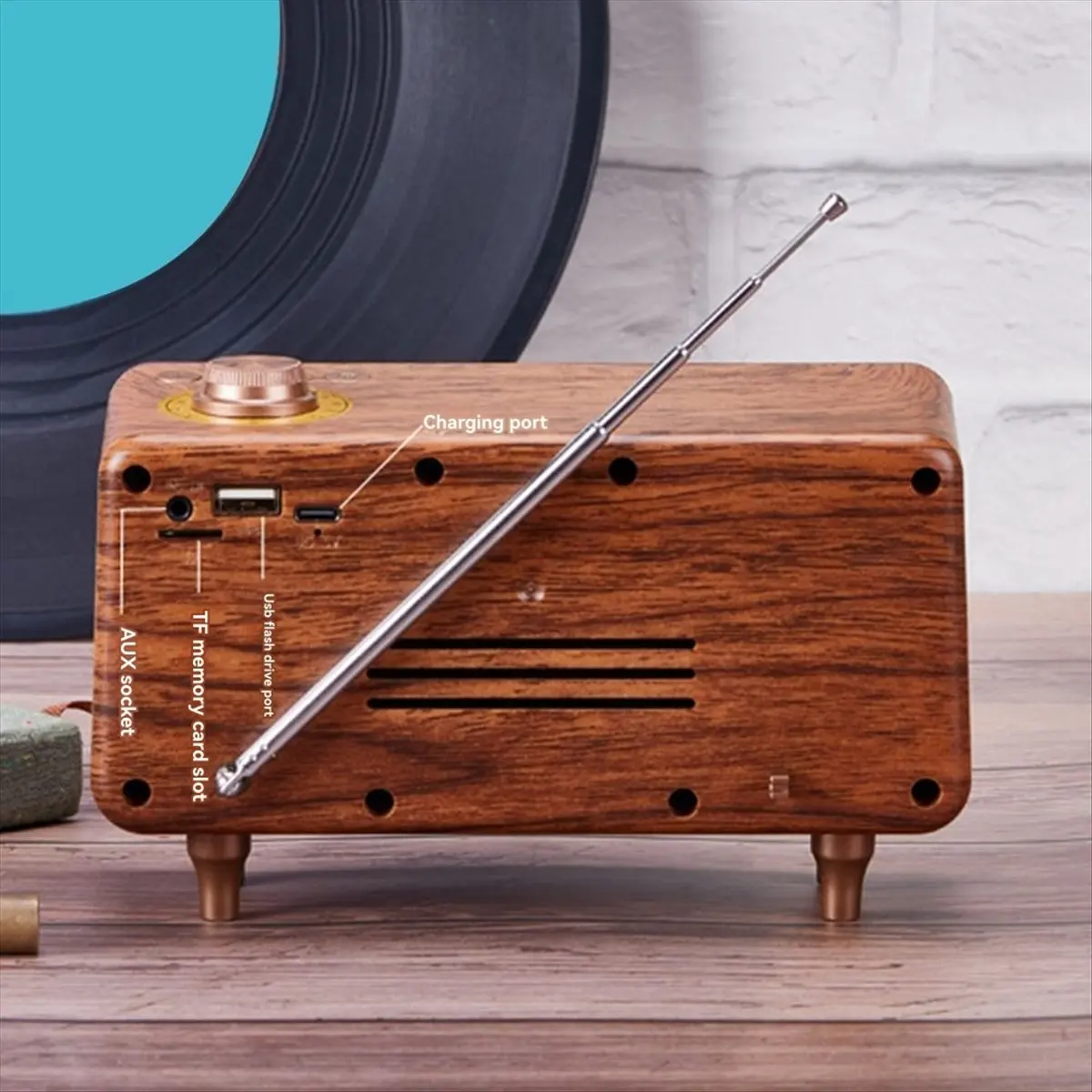 

Ретро портативный беспроводной Bluetooth-динамик Мощный стереозвук Маленький винтажный перезаряжаемый динамик