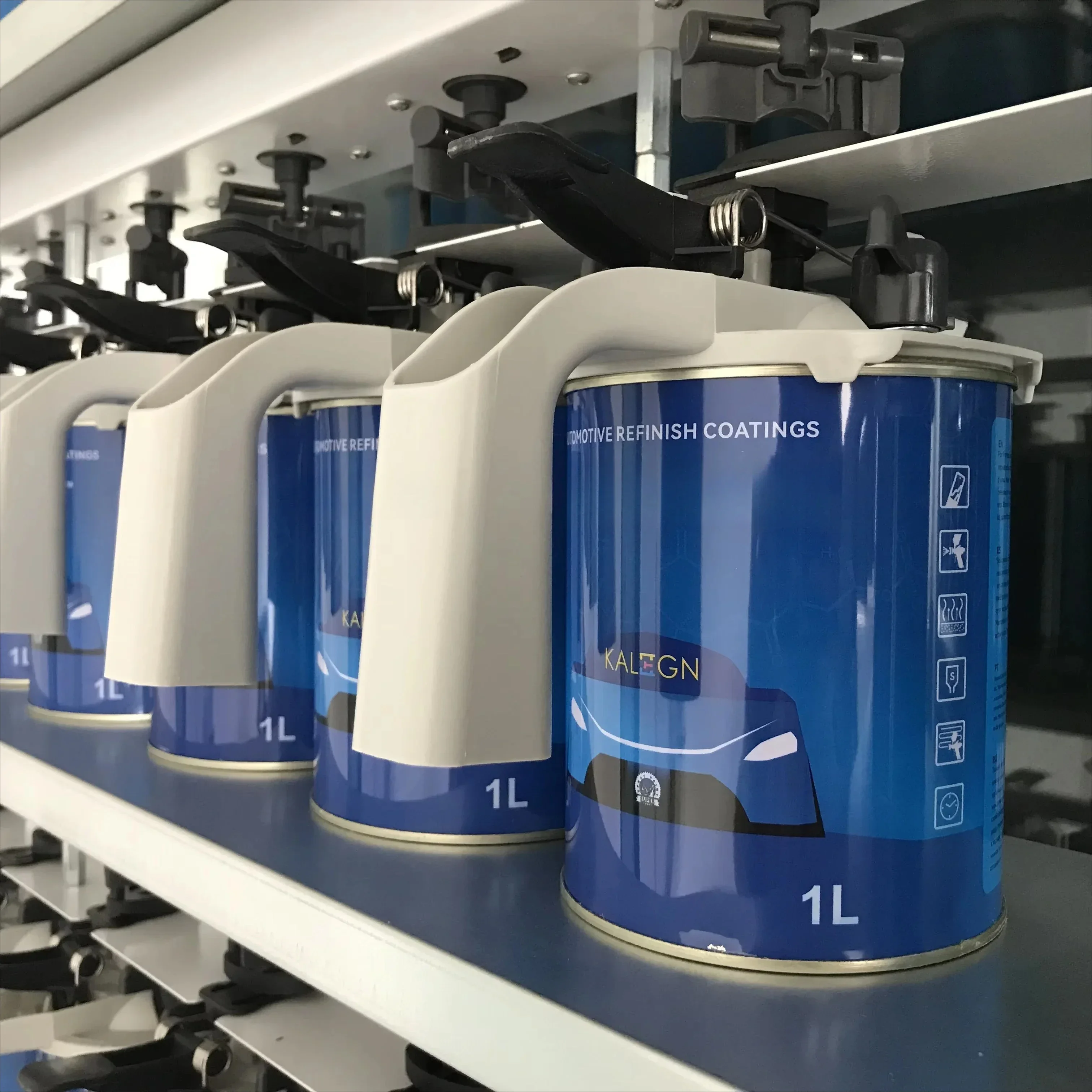 1K 2K Automotive Paint Mixing Machine Computerized Paint Color Mixing Machine  With Mixing Lids for Car Paint