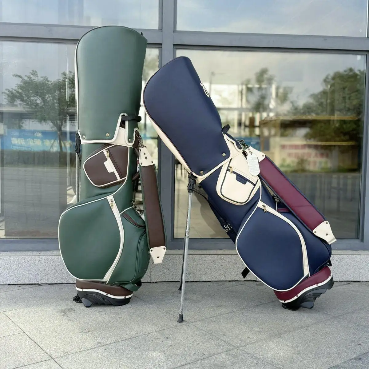 

Unisex Lightweight Waterproof Golf Stand Bag – Stylish & Abrasion-Resistant, Cool Club Bag for Course