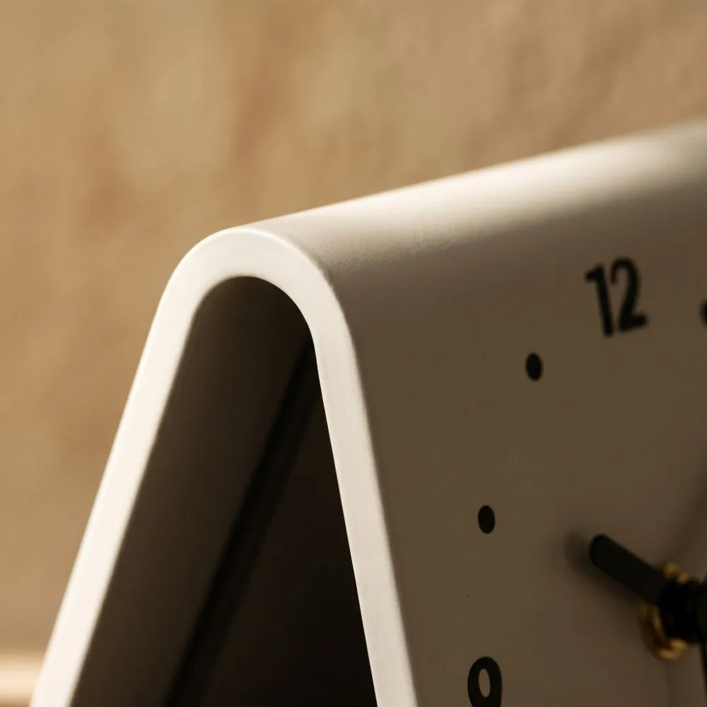 Indoor Clock Acrylic Modern Desktop Clock White， Black Square Silent Table Clock 2.76*3.94in Bedside Clock Living Room