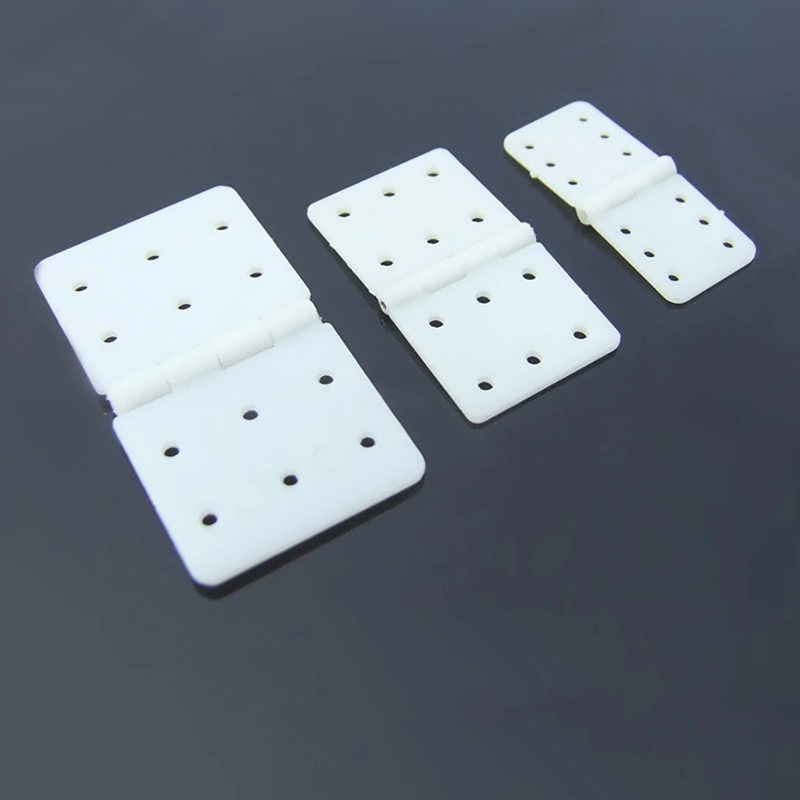 Biały nylonowy zawias przypięty zawias 12x24mm 16x29mm 20x36mm dla części samolotu RC DIY wymiana modelu