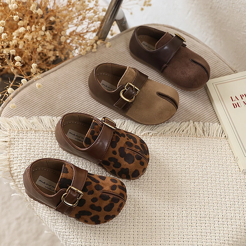 Kids Flats Leather Shoes Boys Girls Retro Casual Shoes Non-slip Soft Sole Children Sneakers Leopard Print Spring Autumn New