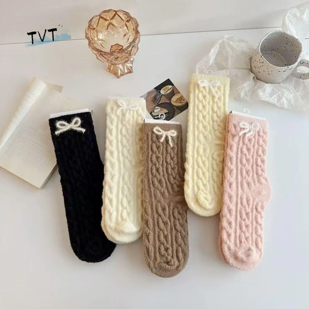 

Creative Thickened Coral Fleece Socks Screw Thread Bowknot Floor Plush Socks Sleeping Hosiery Mid Tube Socks Women Autumn